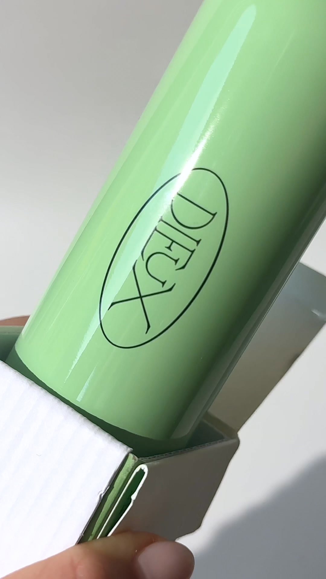 Dieux ad creative (Video)